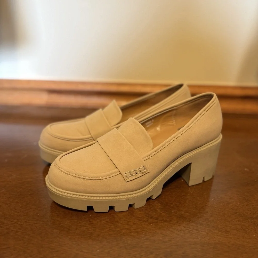 Dolce Vita Halona Leather Slip On Lug Sole Nude Platform Loafers Shoes Chunky 8M